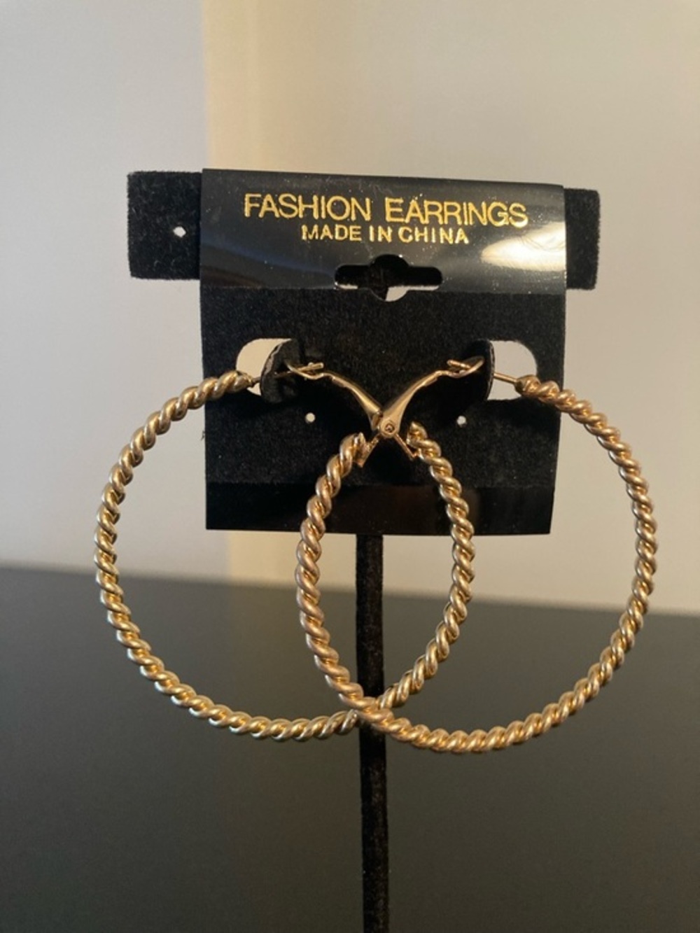Fashion Jewelry Gold Twisted Hoop Earrings